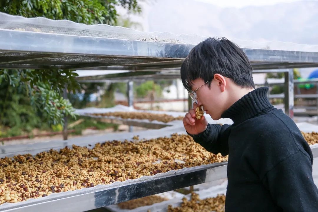 双金闪耀！云南经济管理学院两个项目在中国国际大学生创新大赛（2023）中斩获金奖！ 第 7 张