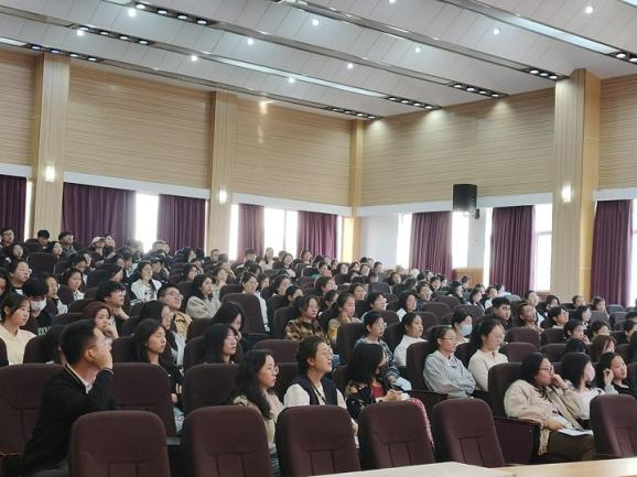 云经管携手普洛，实习就业共绘梦——医学院药学、中药学开展校园招聘宣讲会 第 4 张
