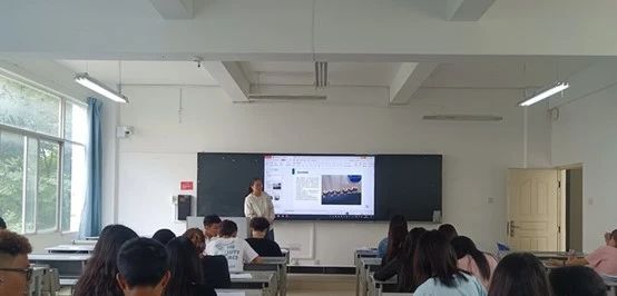医学院口腔医学技术专业开展临床、企业见习分享会 第 8 张