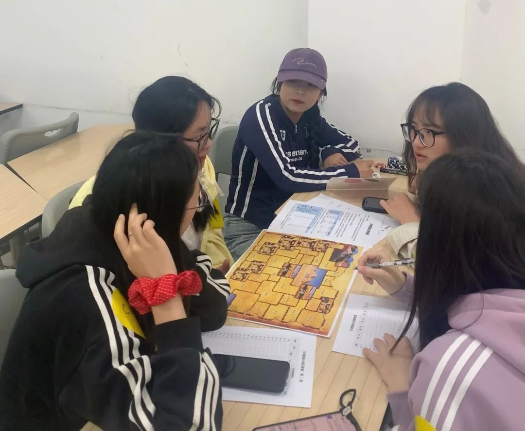 从课本到实战：财金学子沙漠掘金赛狂掀'财富风暴'，这些技能亮了！ 第 4 张