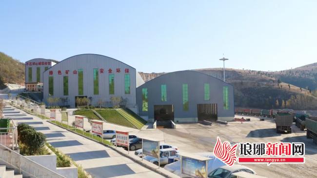 新春走基層丨全力以赴趕生產 開啟新年“加速跑” ——探訪金屬建筑裝飾材料制造一線